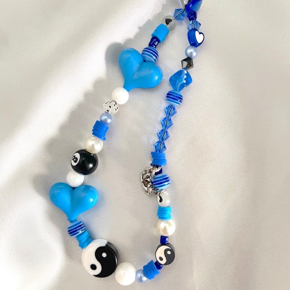 Beaded phone charm y2k aesthetic - Picture 3 of 3